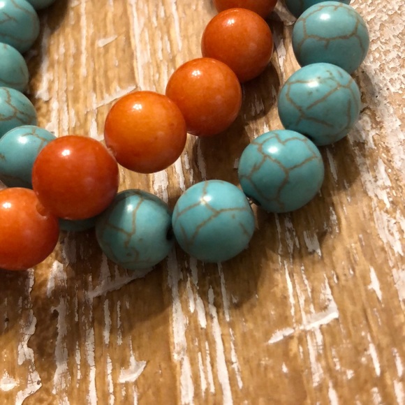 Two stretch bracelets - Picture 2 of 3